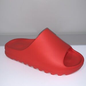 RED SLIDES
